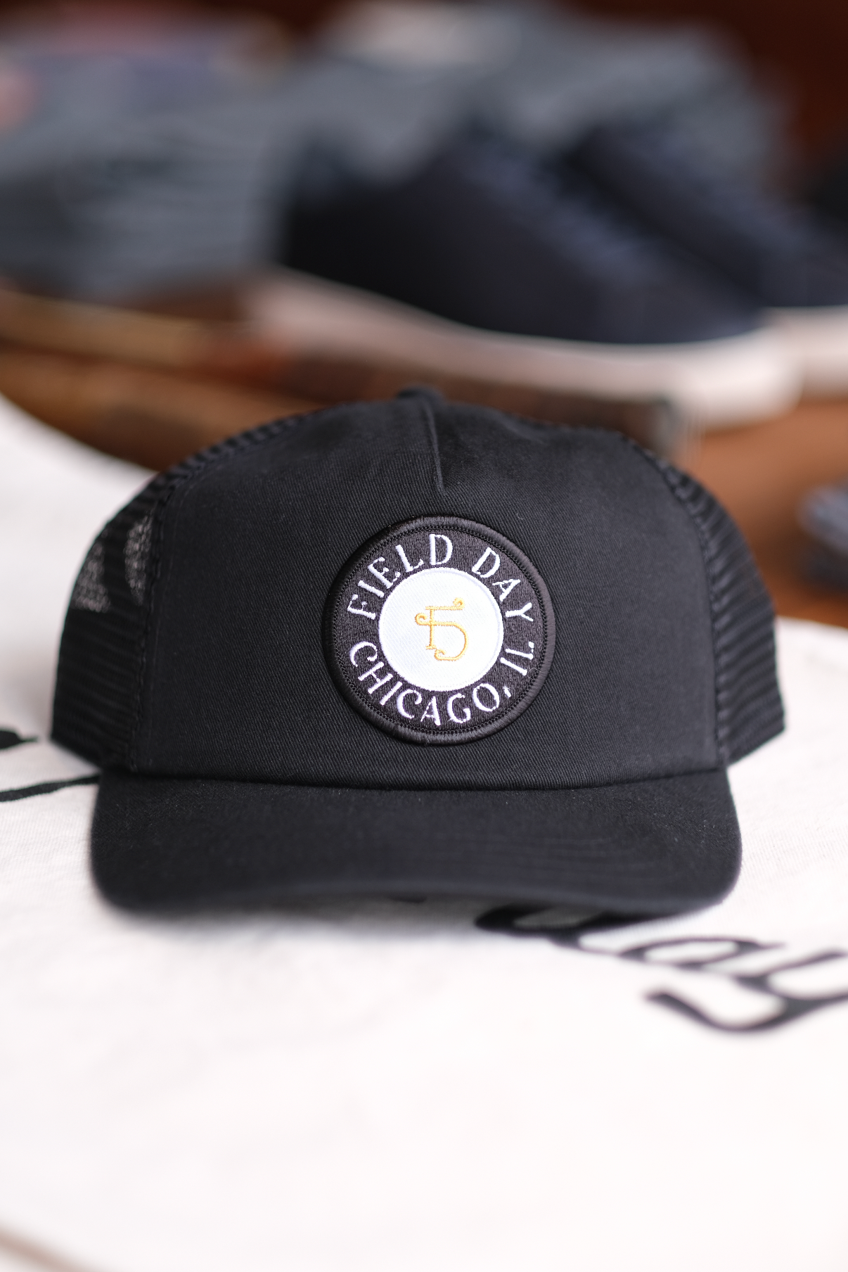 Signet Trucker