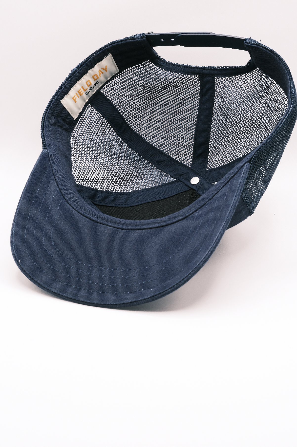 Signet Trucker