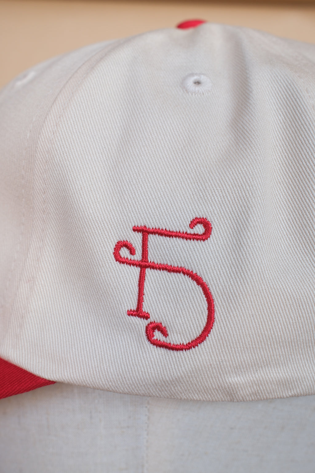 Grin Snapback - Cream/Cardinal
