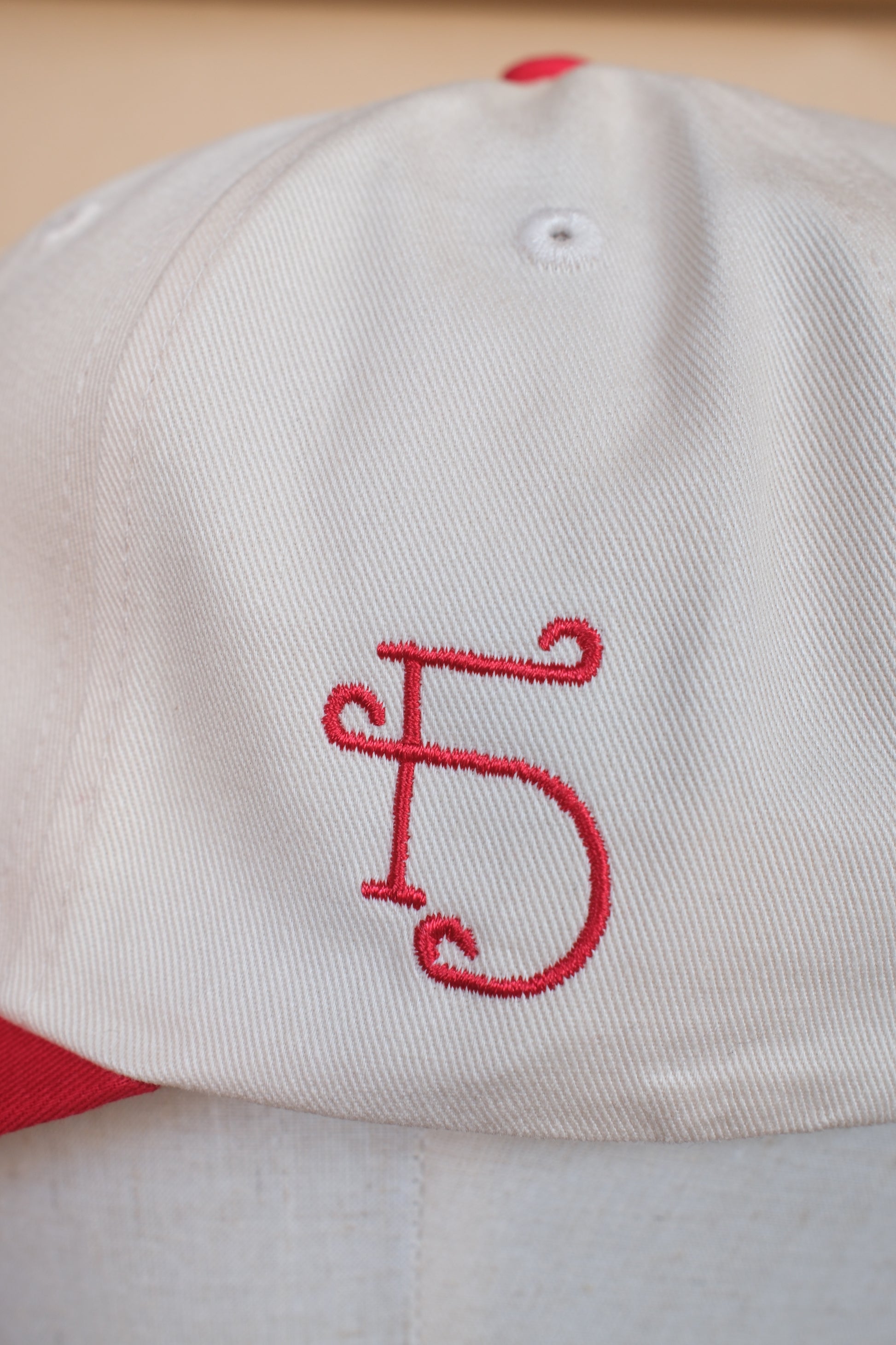 Grin Snapback - Cream/Cardinal