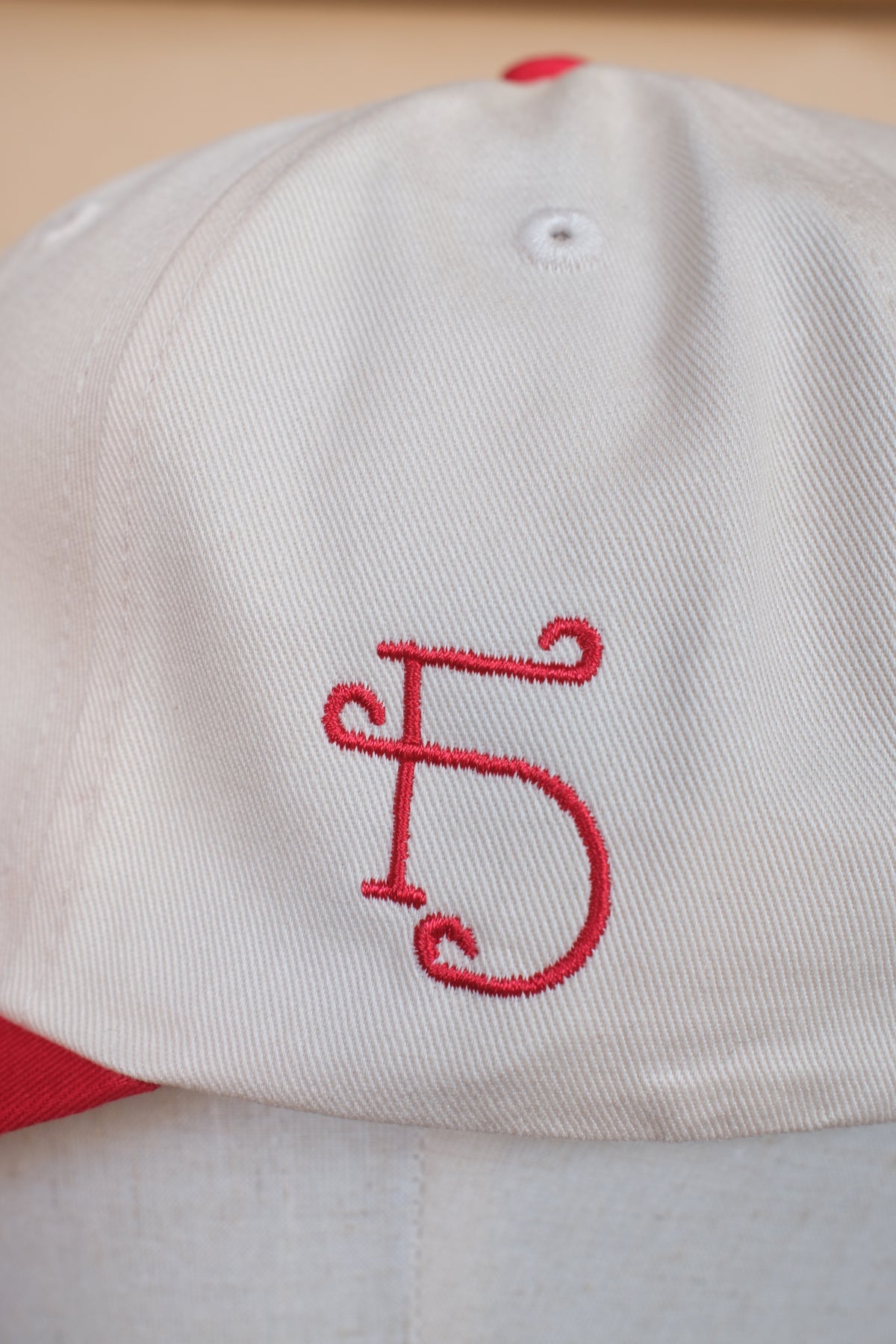 Grin Snapback - Cream/Cardinal