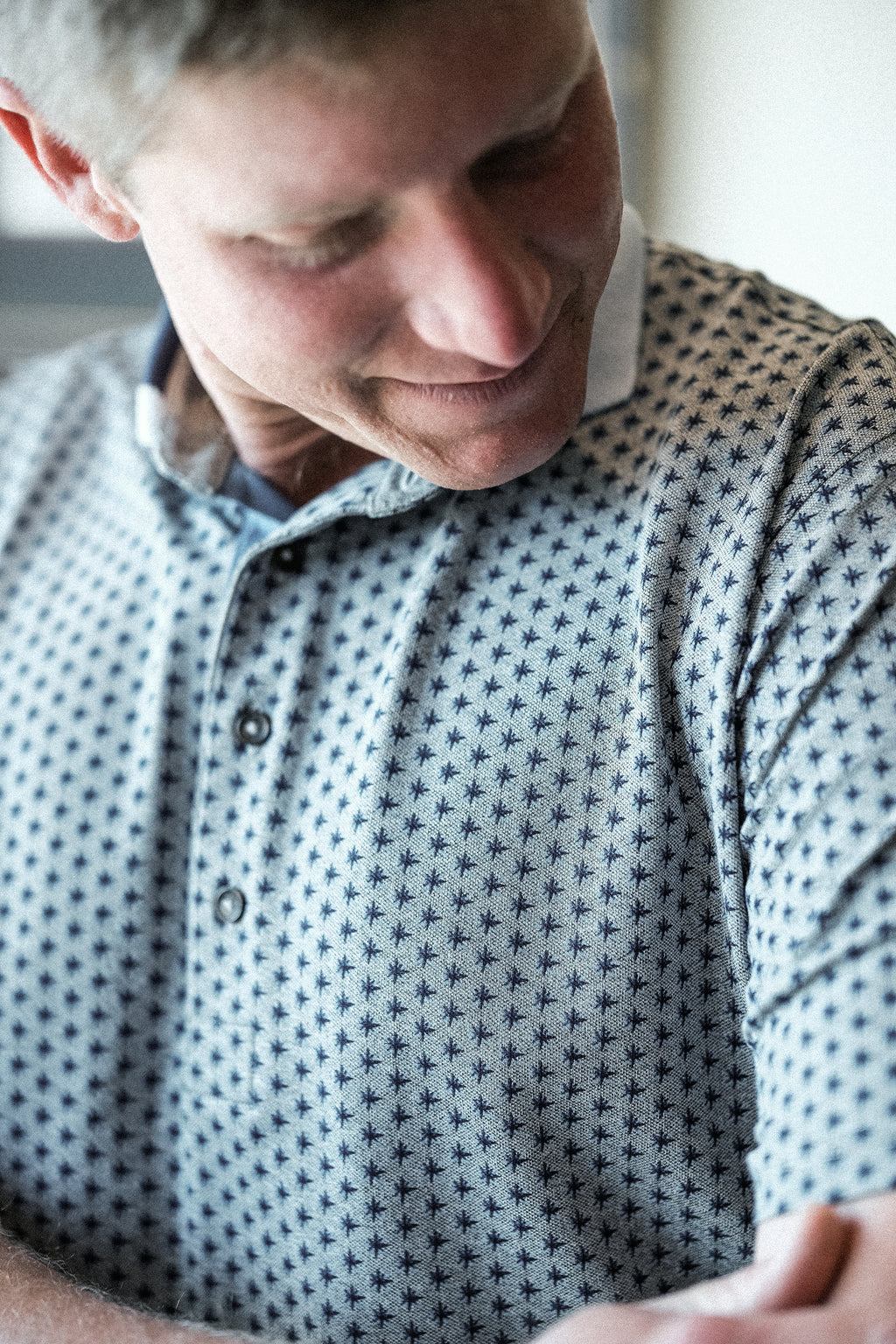 The Dunne Performance Polo - Light Grey Heather Spur Print