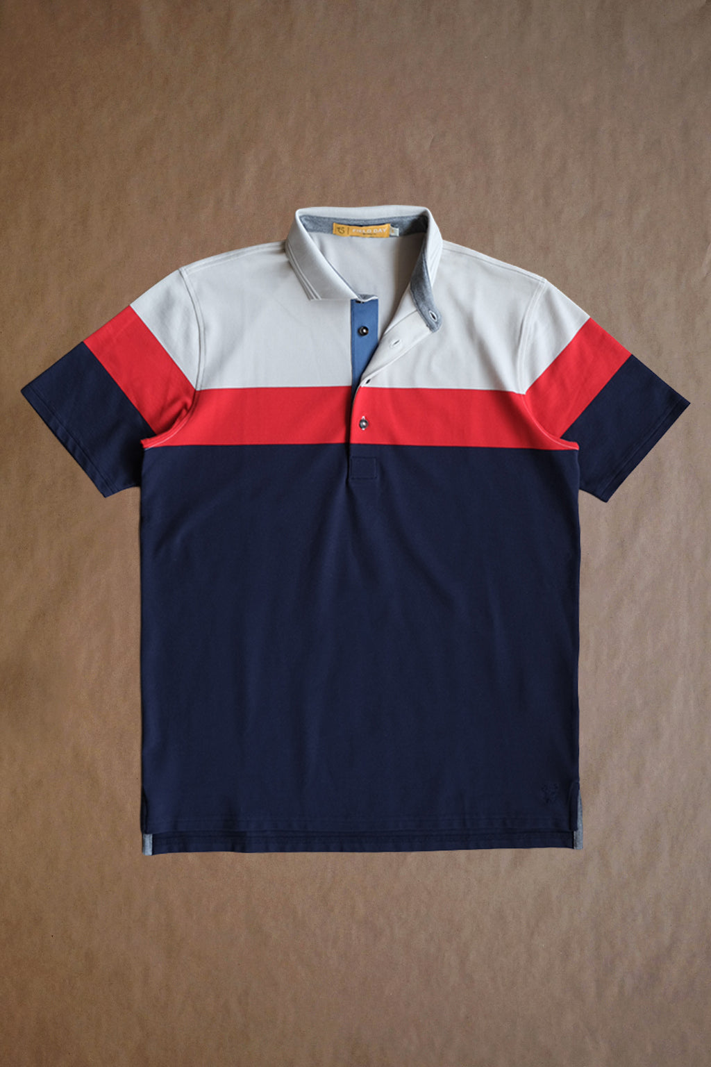 The Dunne Performance Polo - Fawn / Navy Heritage Colorblock