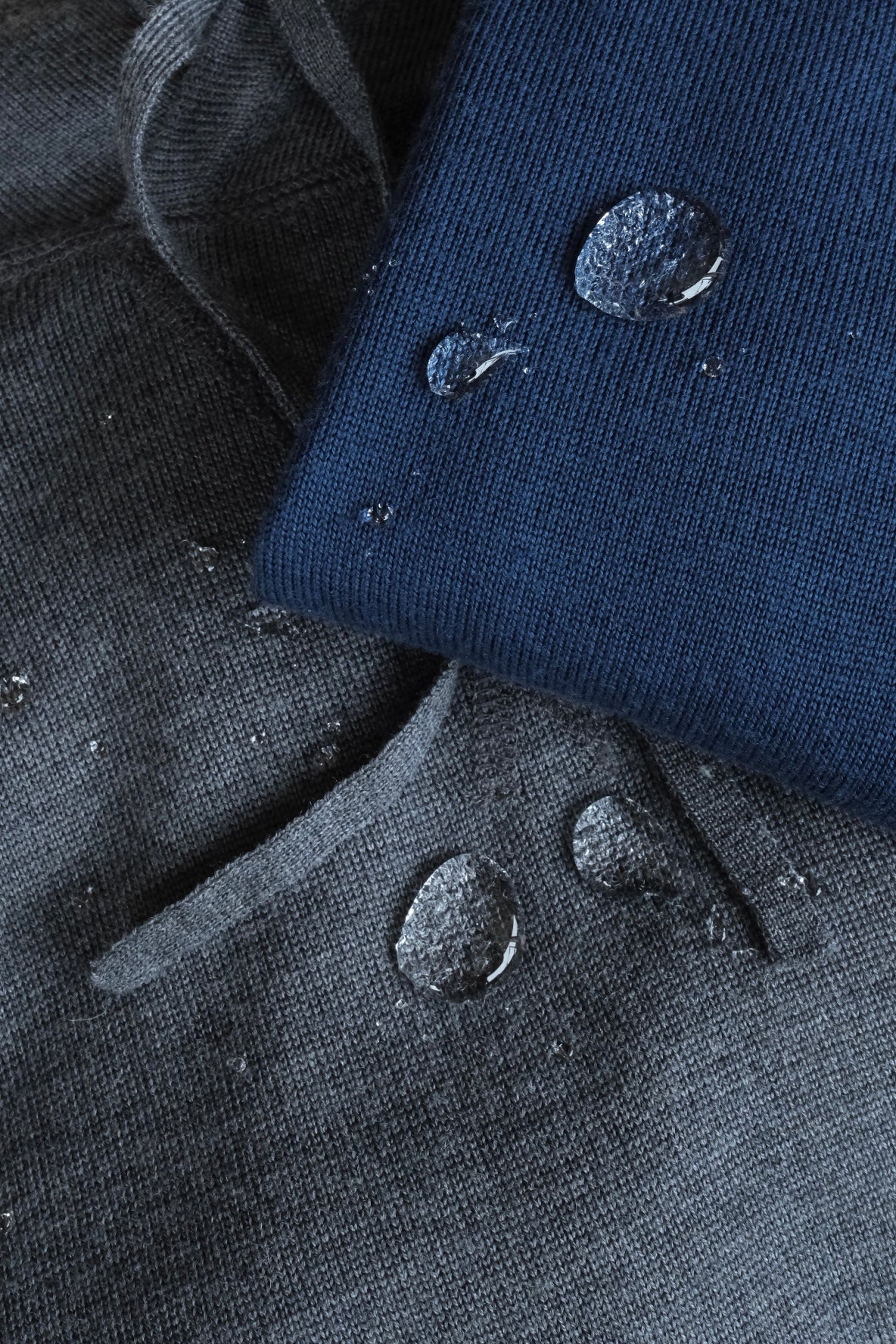 The Ricketts Repel Crewneck - Navy