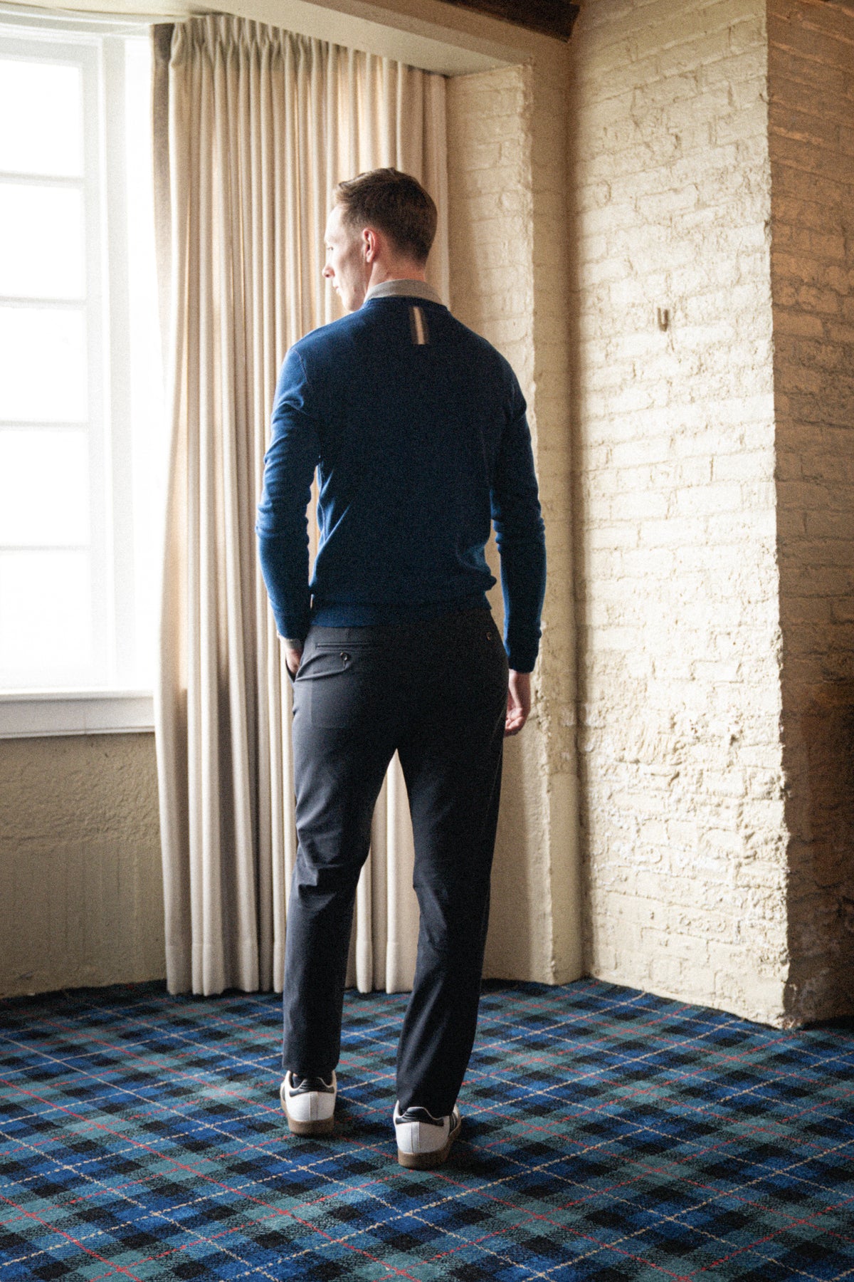 The Ricketts Repel Crewneck - Navy