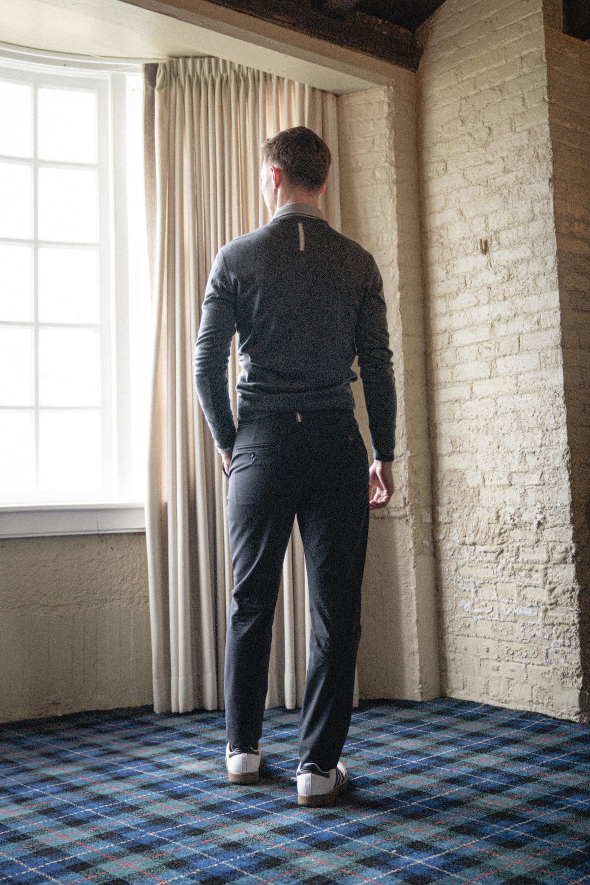 The Ricketts Repel Crewneck - Salt & Pepper