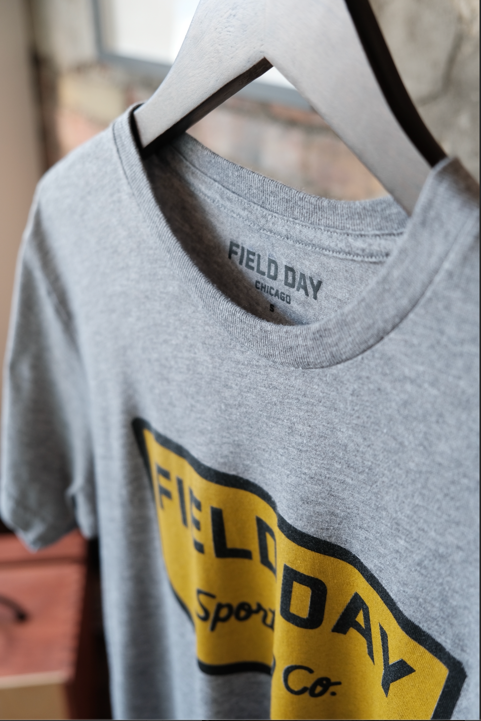 Badge Tee - Grey