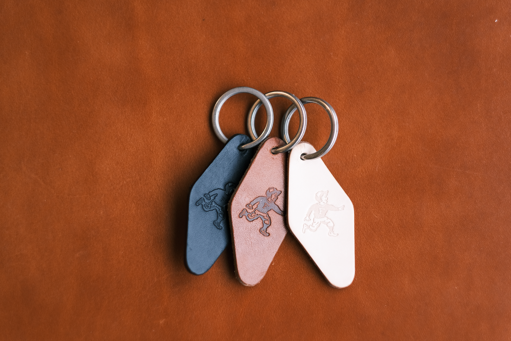 Run Boy Hotel Key Chain - Brown