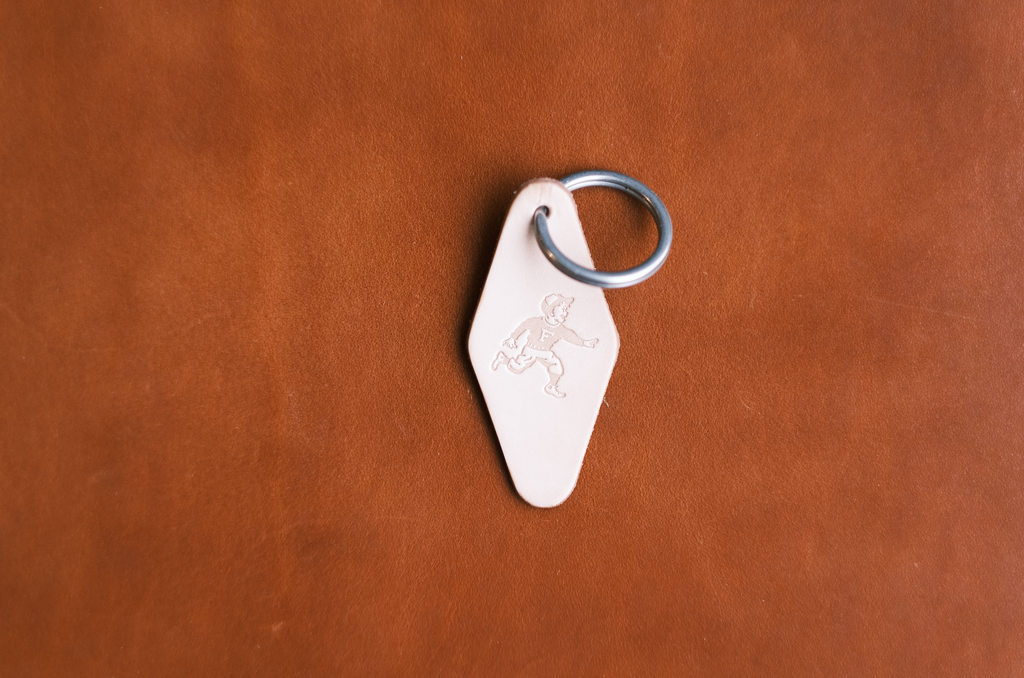 Run Boy Hotel Key Chain - Veggie Tan